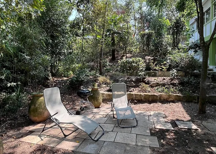 Les Mimosas Apartament *